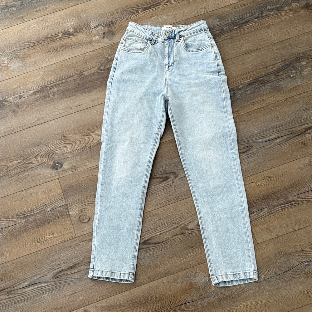Cotton On Women's Light Blue Stretch mom Jeans